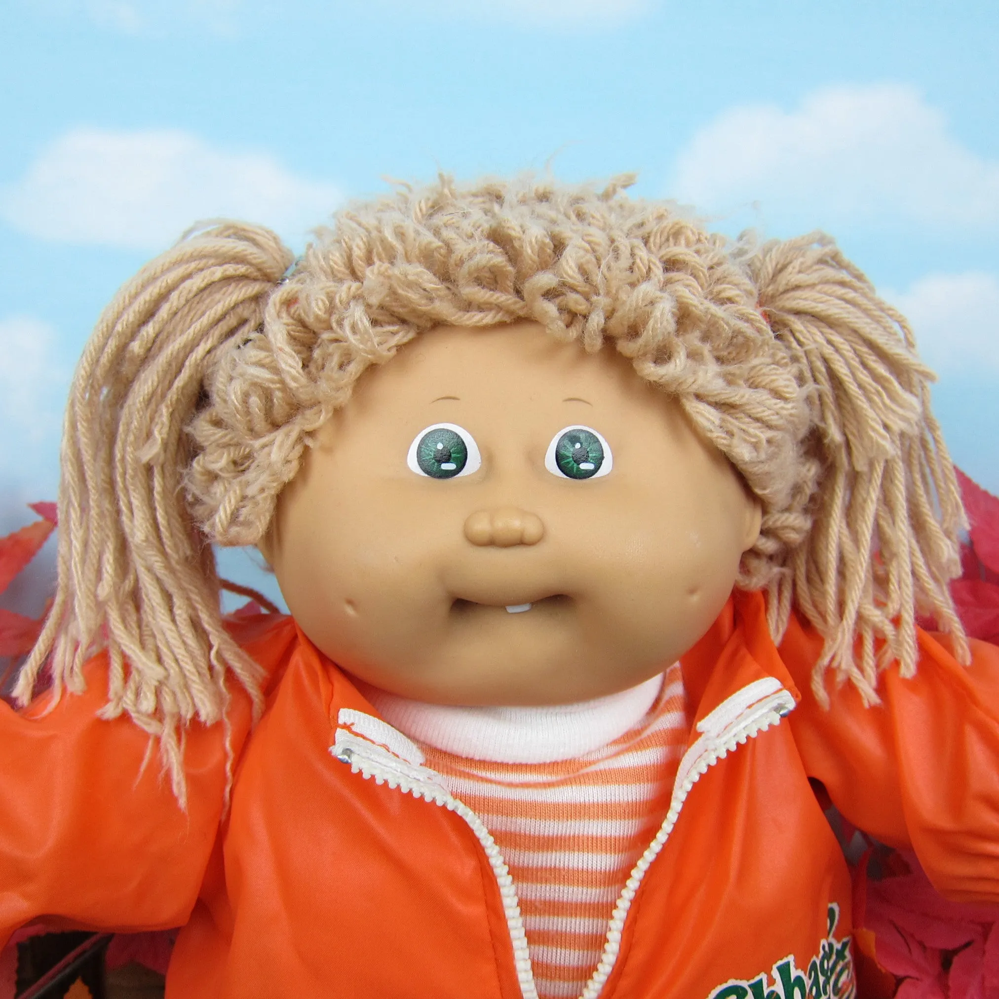 Cabbage Patch Kids Doll - Girl, Light Brown Hair, Green Eyes, Dimples, Tooth