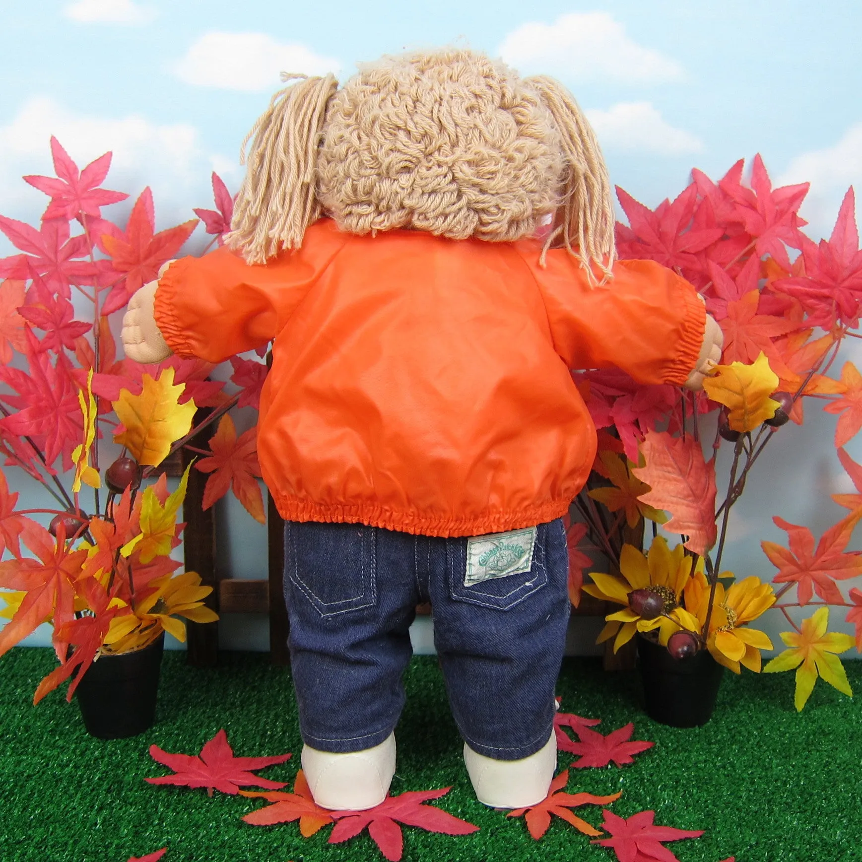Cabbage Patch Kids Doll - Girl, Light Brown Hair, Green Eyes, Dimples, Tooth